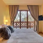 Spacious With Large Garden 4 Min Walk Cable Car Apartment *