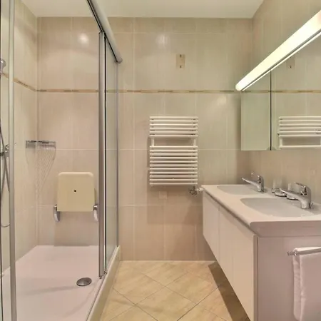 Apartmán Spacious With Large Garden 4 Min Walk Cable Car *