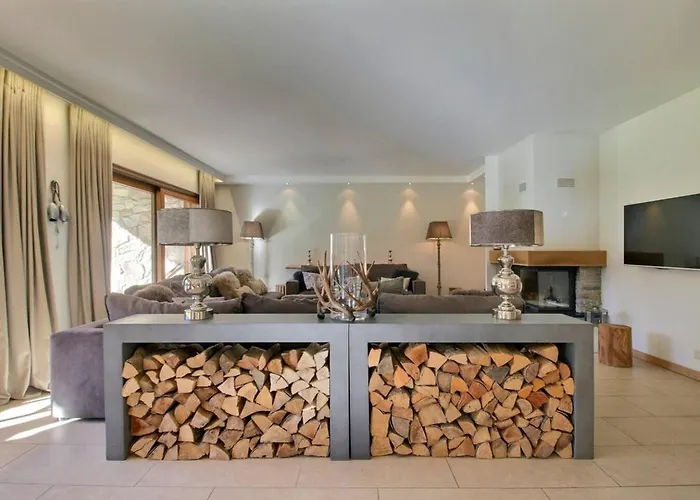 Spacious With Large Garden 4 Min Walk Cable Car Шампери